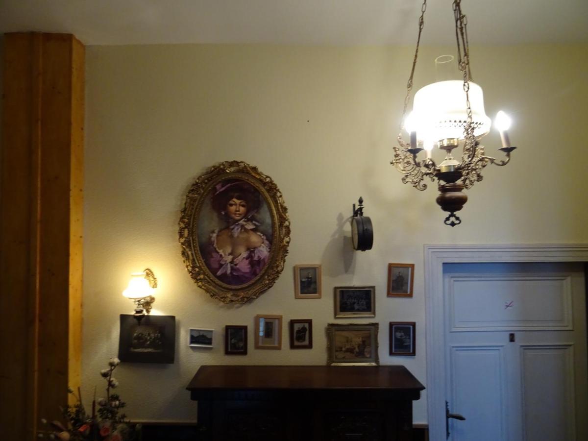 " Art Ddr" Eig Bad Dir Im Zim, 3 Og, Treppensteigen Kein Fruehhstueck Keine Kueche Nur Uebernachtung Parkpl, Wifi, Blankenb Hotel Бланкенбург Екстериор снимка